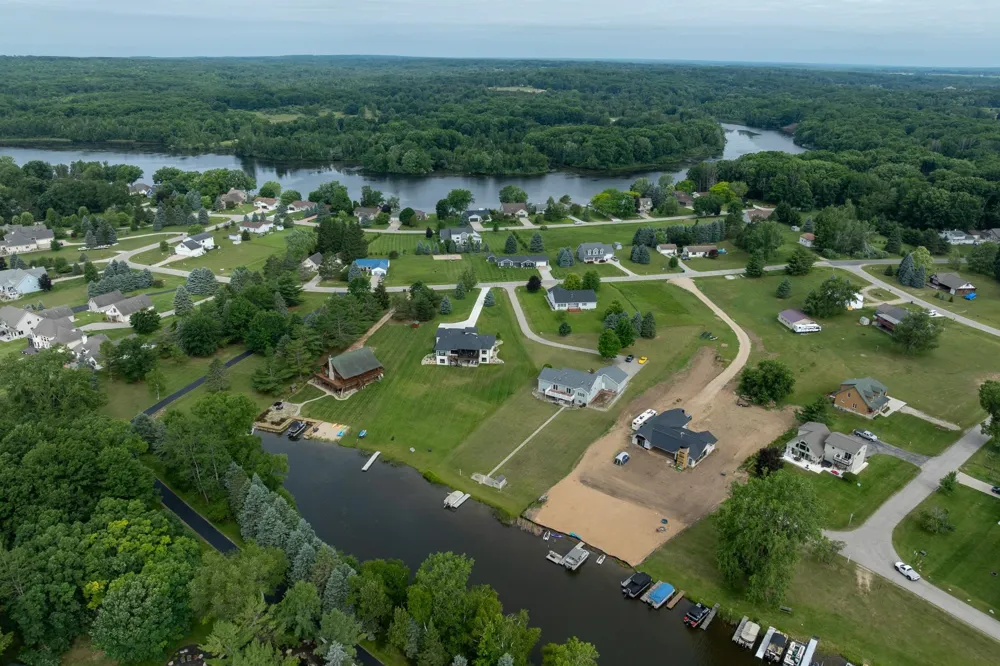 1081 Bundy Drive Broomfield Township, MI 48893