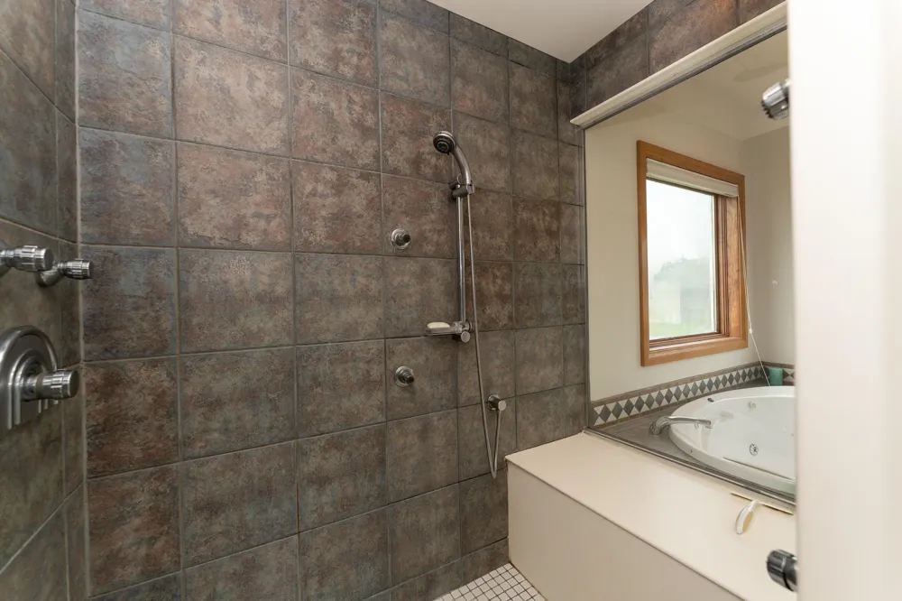 1081 Bundy Drive Broomfield Township, MI 48893