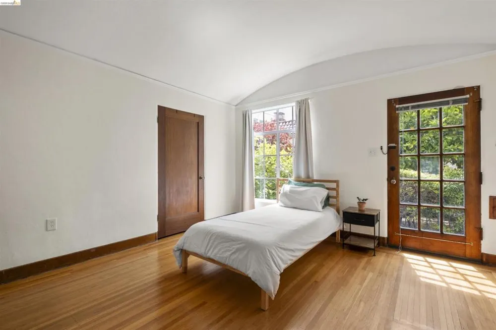 2444 Virginia #B Berkeley, CA 94709