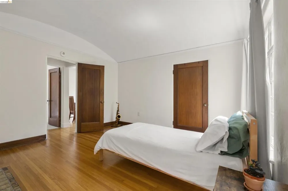 2444 Virginia #B Berkeley, CA 94709
