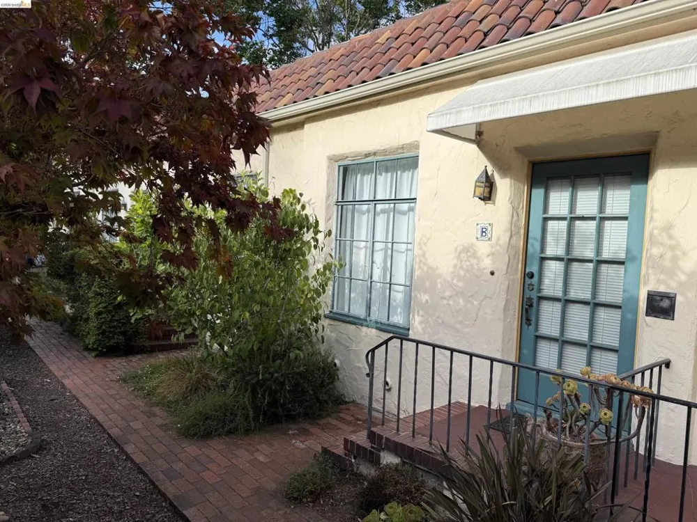 2444 Virginia #B Berkeley, CA 94709