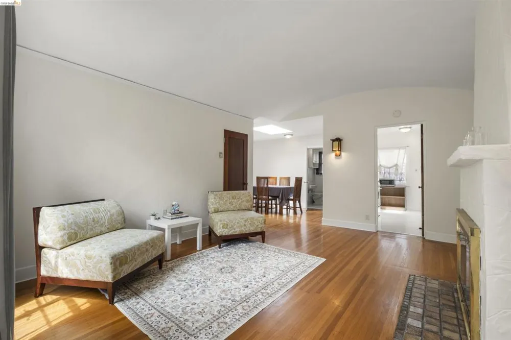 2444 Virginia #B Berkeley, CA 94709