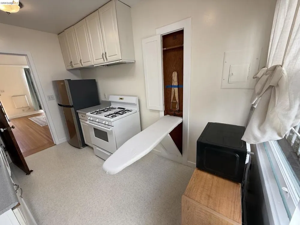 2444 Virginia #B Berkeley, CA 94709