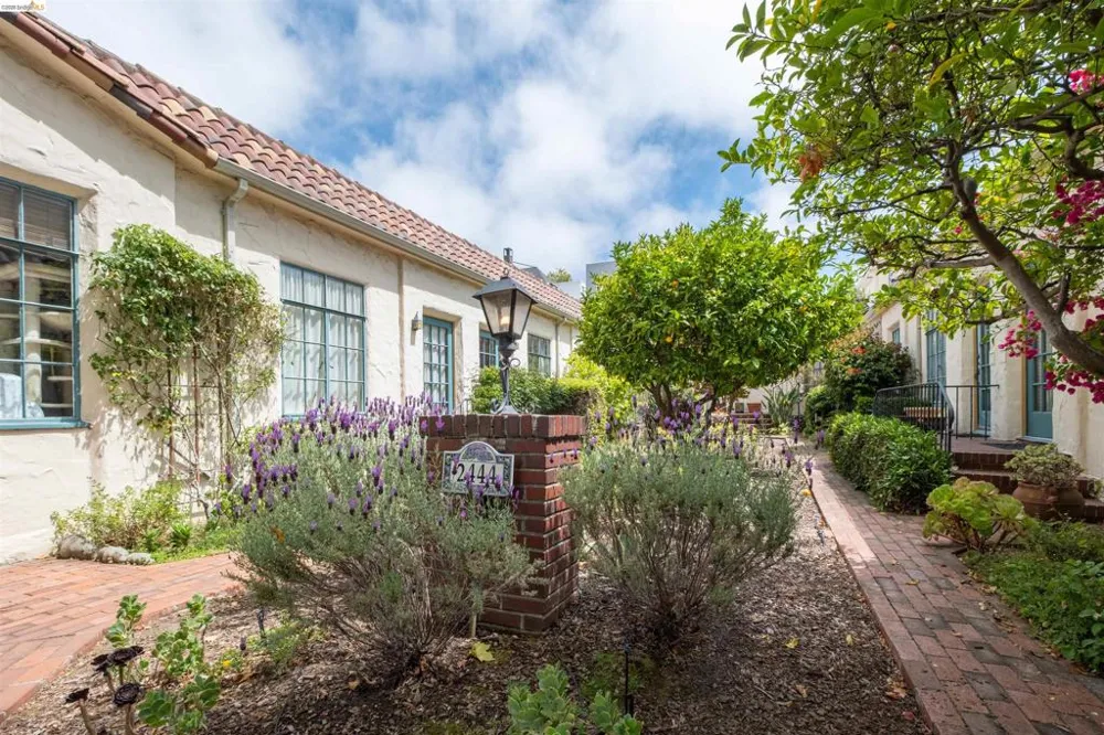 2444 Virginia #B Berkeley, CA 94709