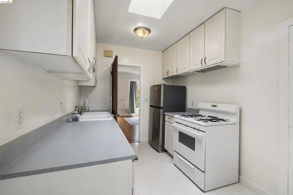 2444 Virginia #B Berkeley, CA 94709