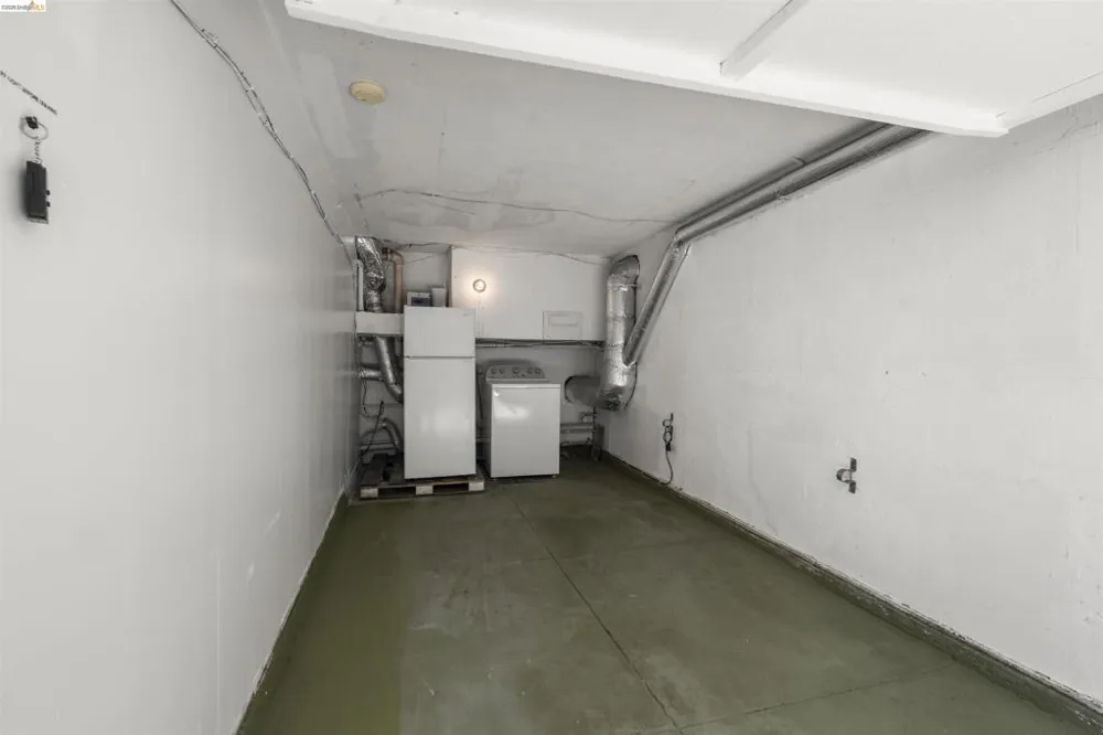 2444 Virginia #B Berkeley, CA 94709