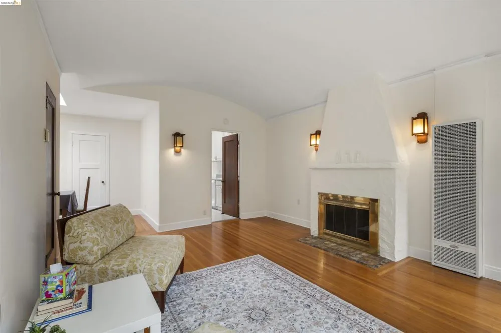 2444 Virginia #B Berkeley, CA 94709