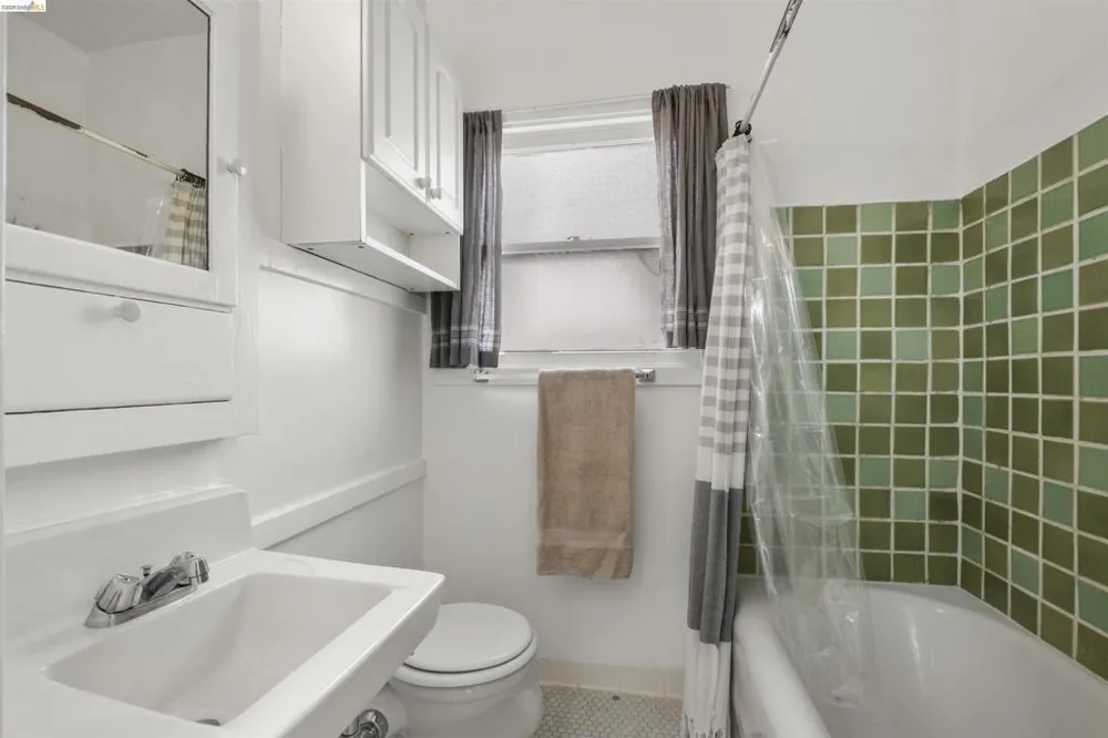 2444 Virginia #B Berkeley, CA 94709