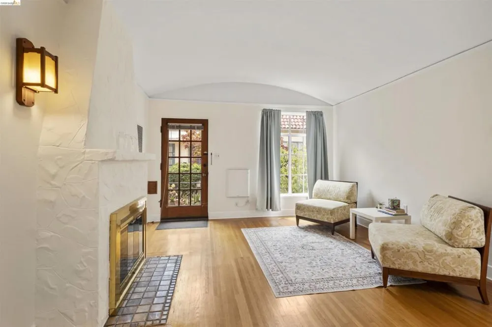 2444 Virginia #B Berkeley, CA 94709