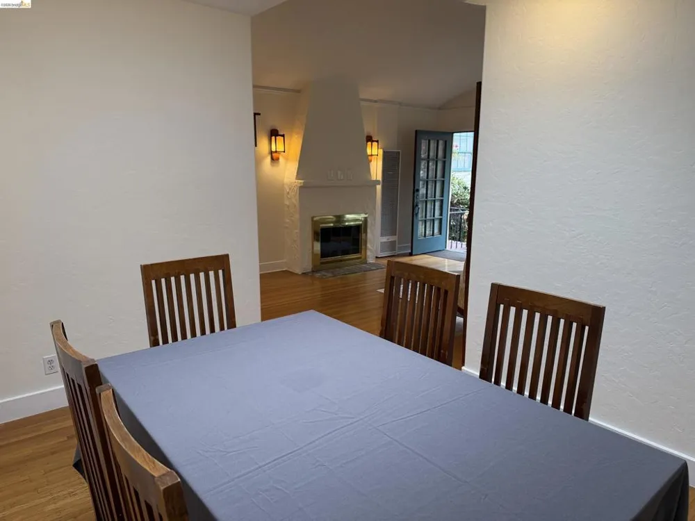 2444 Virginia #B Berkeley, CA 94709