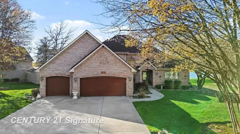 1944 E Lake Circle Drive