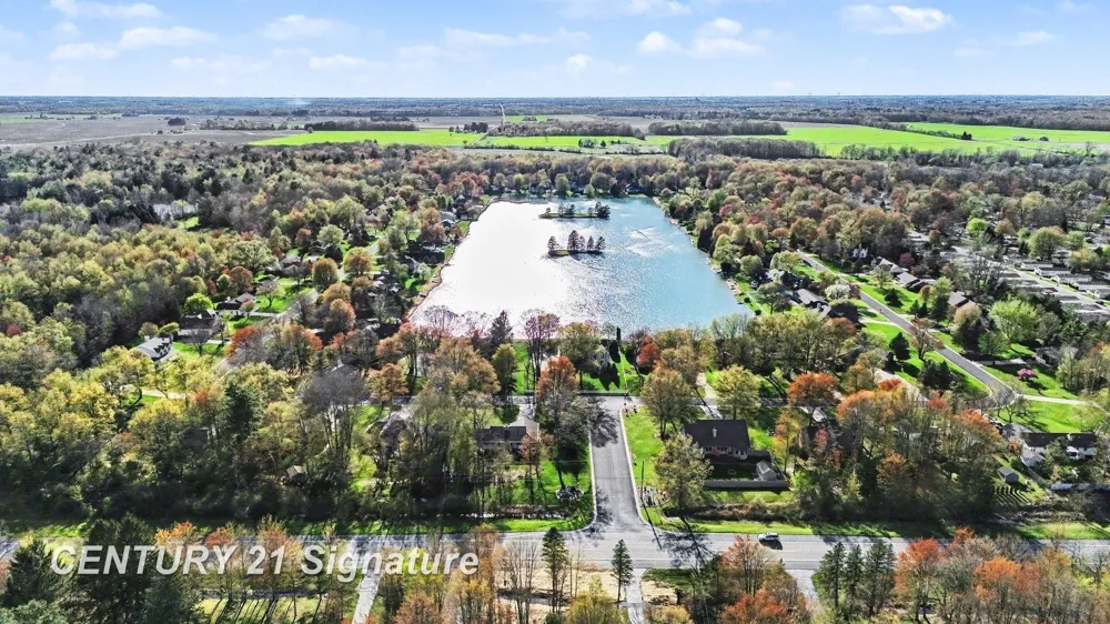 1944 E Lake Circle Drive Thomas Township, MI 48609