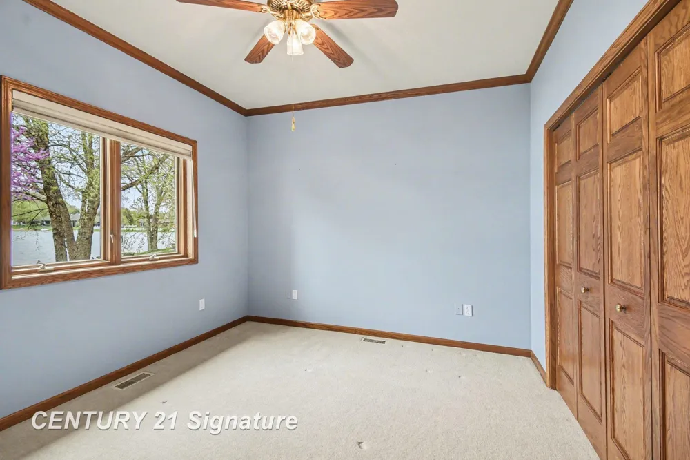 1944 E Lake Circle Drive Thomas Township, MI 48609