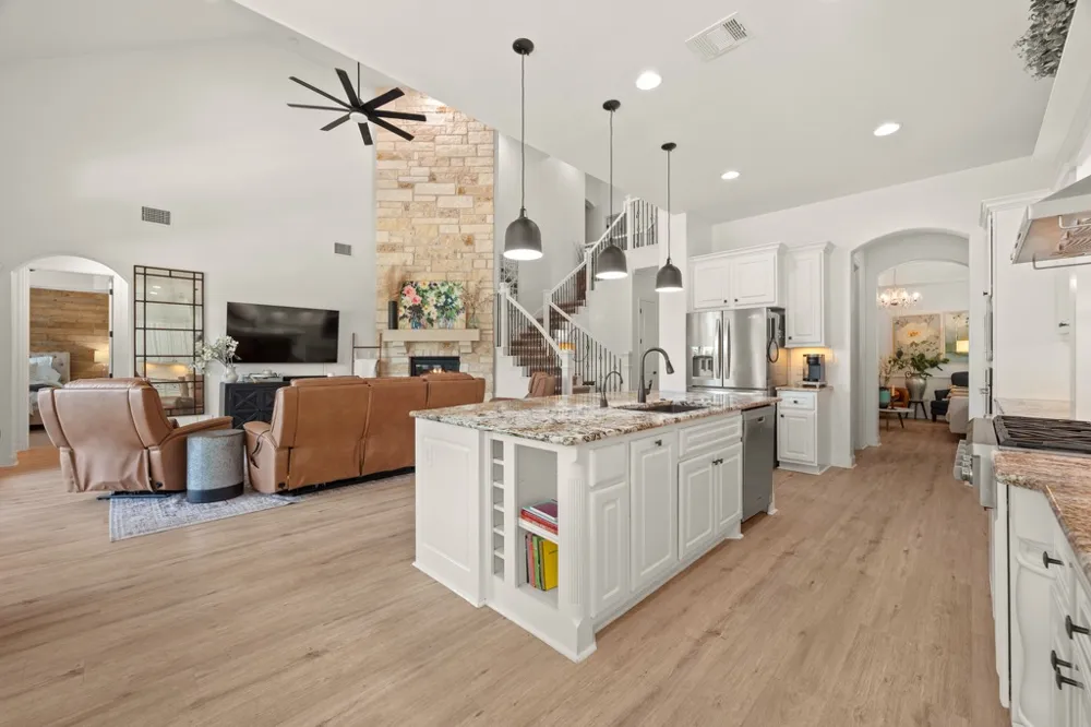 112 Salinas Cove Austin, TX 78738