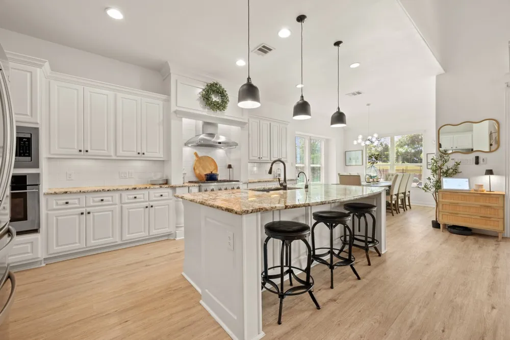 112 Salinas Cove Austin, TX 78738