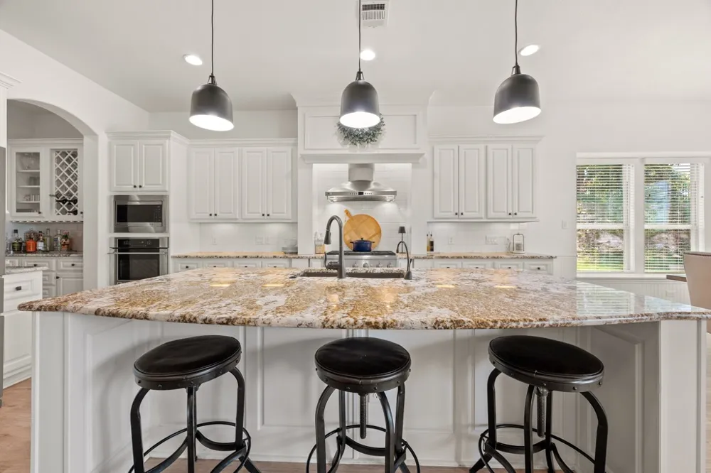 112 Salinas Cove Austin, TX 78738
