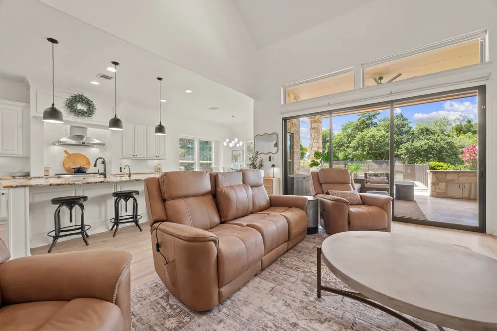112 Salinas Cove Austin, TX 78738