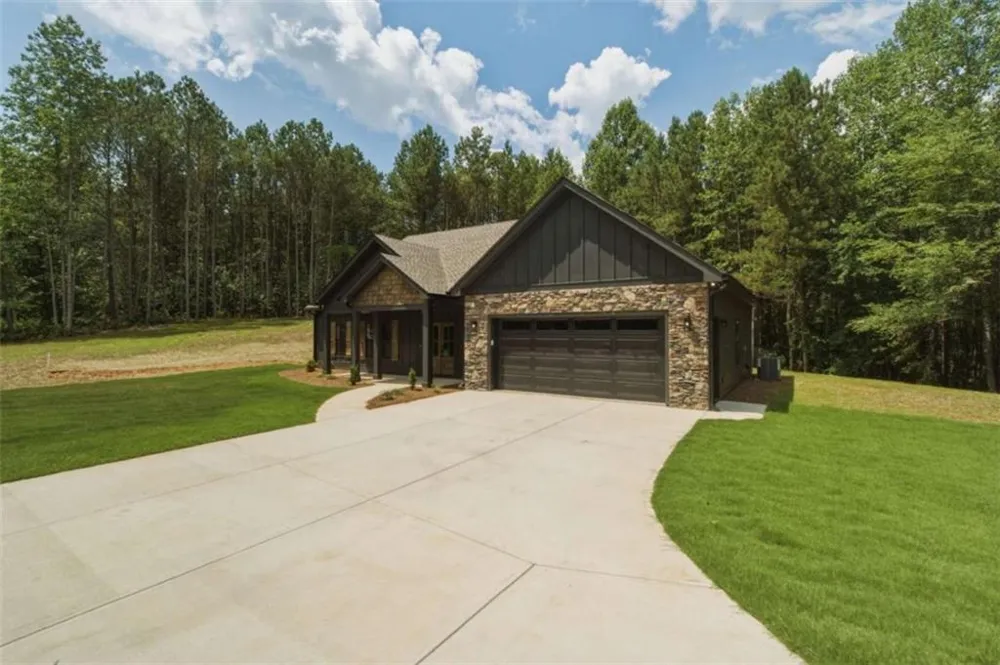 4016 Carver Mill Road Talking Rock, GA 30175