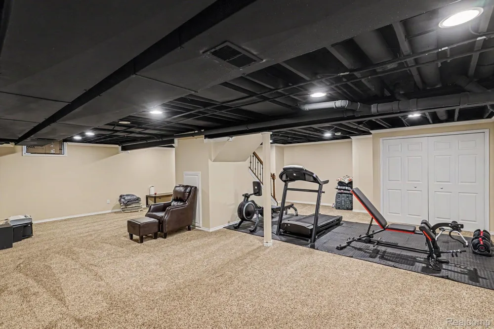 25932 Cobblers Lane Lyon Charter Township, MI 48178