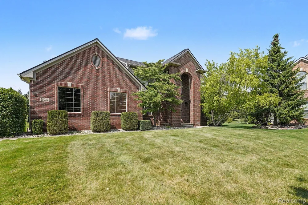 25932 Cobblers Lane Lyon Charter Township, MI 48178