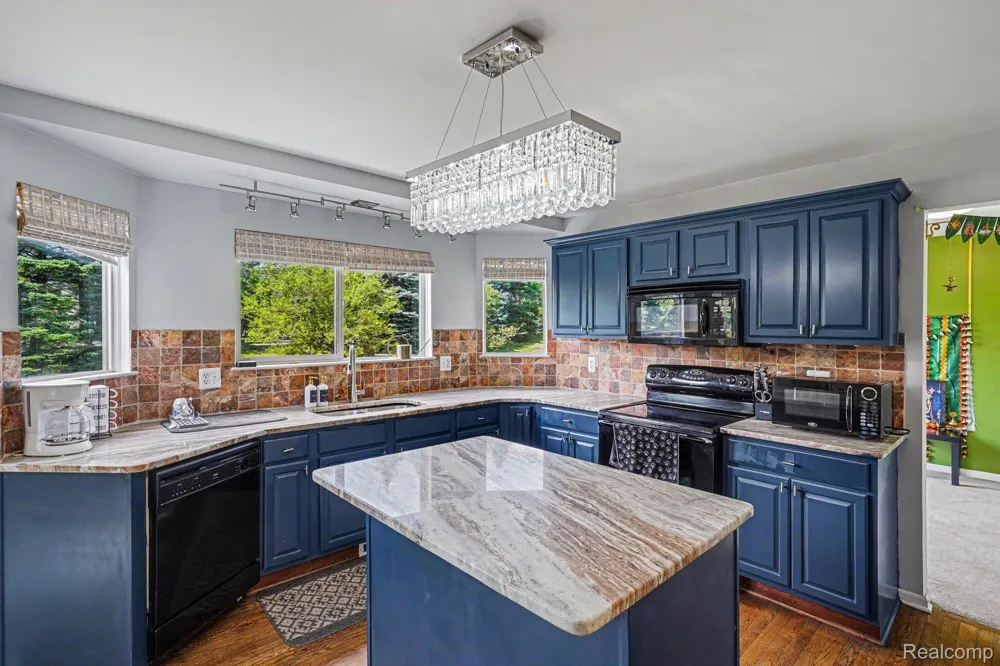 25932 Cobblers Lane Lyon Charter Township, MI 48178