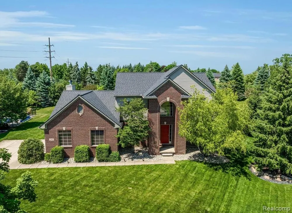 25932 Cobblers Lane Lyon Charter Township, MI 48178