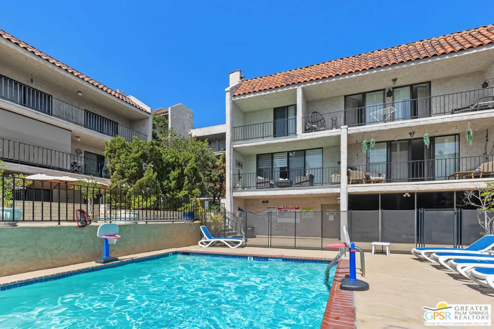 1401 Valley View Road #321 Glendale, CA 91202