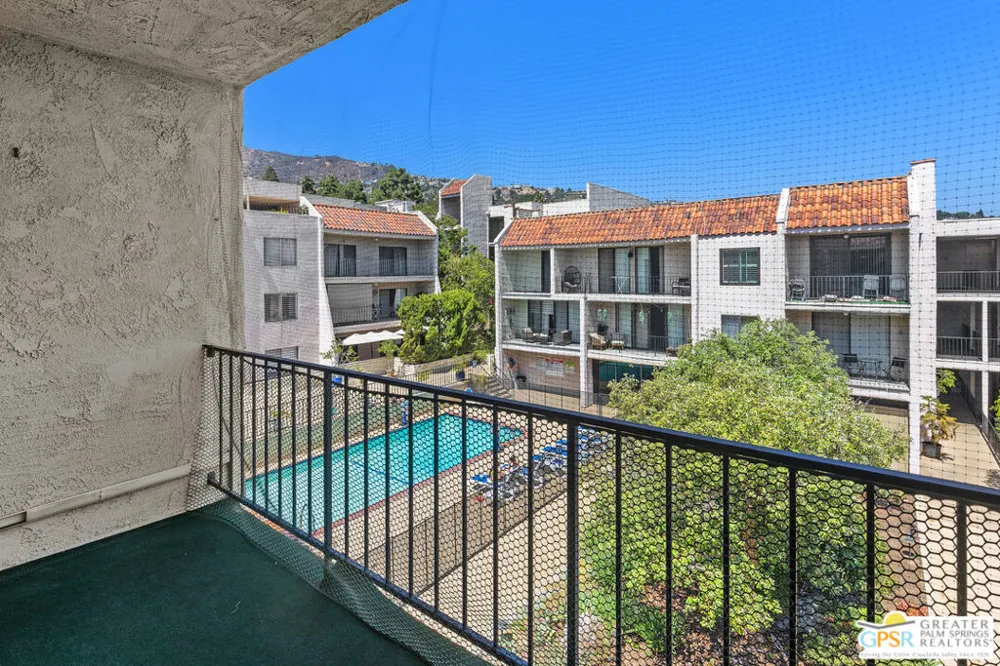 1401 Valley View Road #321 Glendale, CA 91202