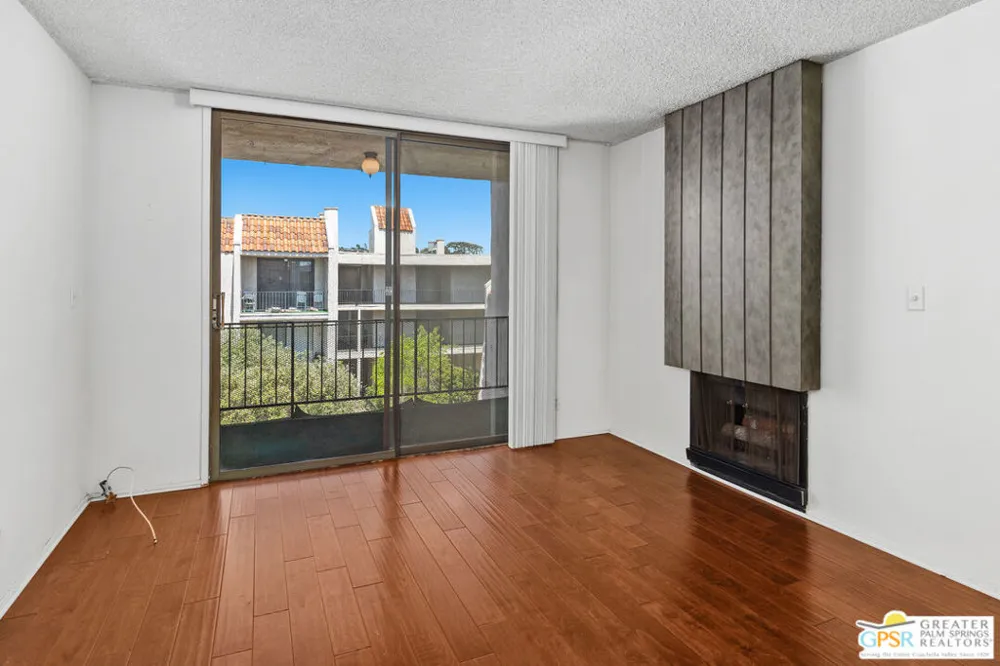 1401 Valley View Road #321 Glendale, CA 91202