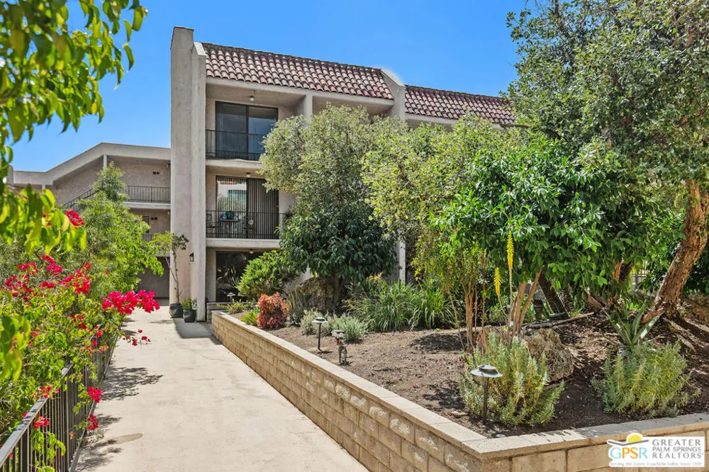 1401 Valley View Road #321 Glendale, CA 91202