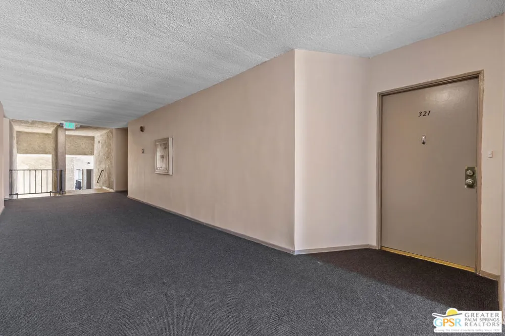 1401 Valley View Road #321 Glendale, CA 91202