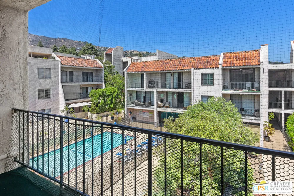1401 Valley View Road #321 Glendale, CA 91202
