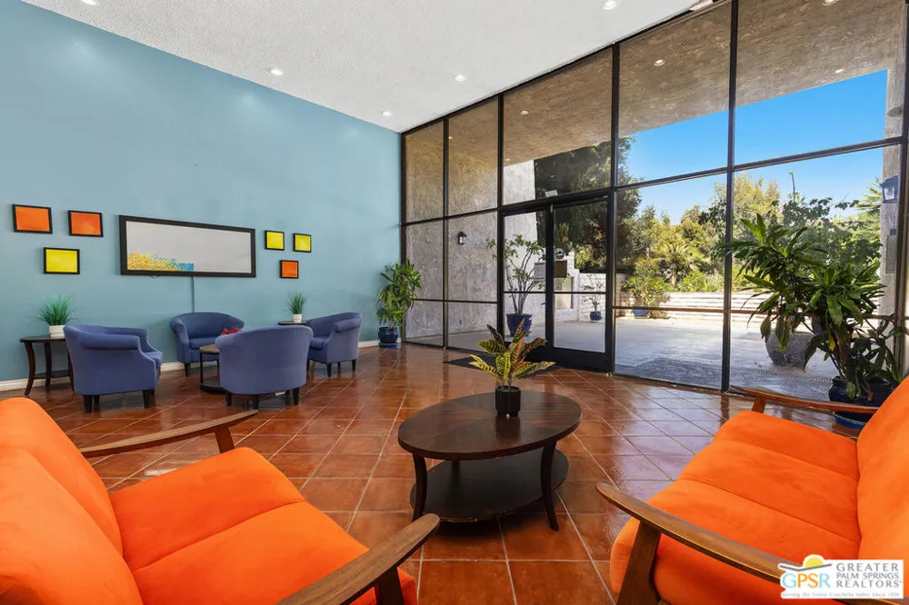 1401 Valley View Road #321 Glendale, CA 91202