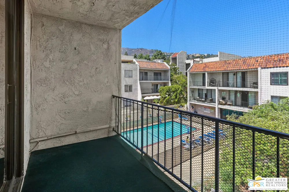 1401 Valley View Road #321 Glendale, CA 91202