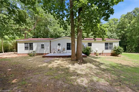 5824 Chestnut Lane