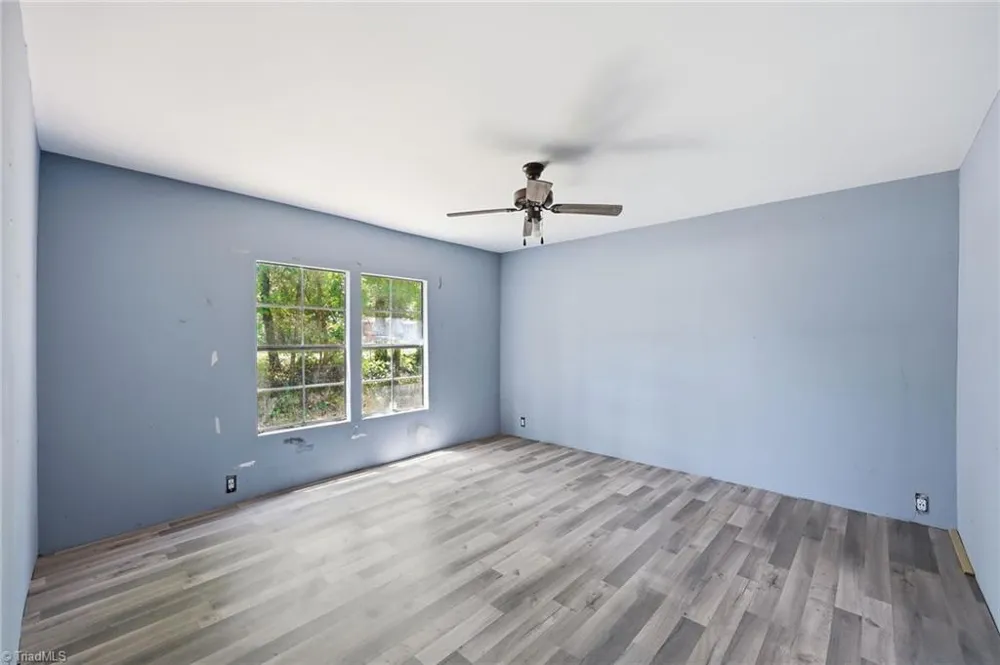 5824 Chestnut Lane Snow Camp, NC 27349