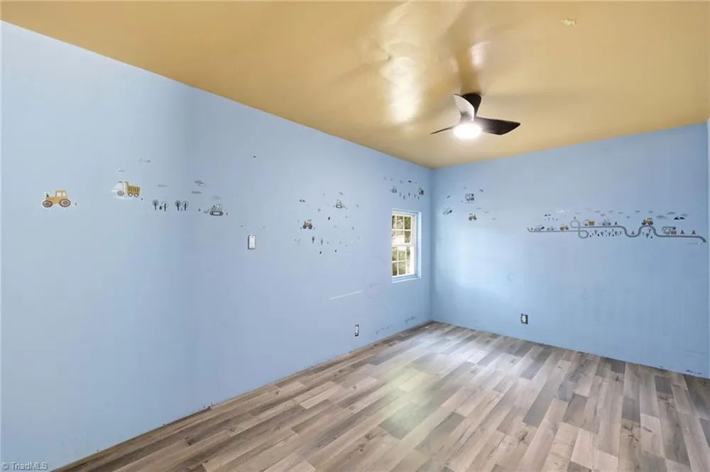 5824 Chestnut Lane Snow Camp, NC 27349