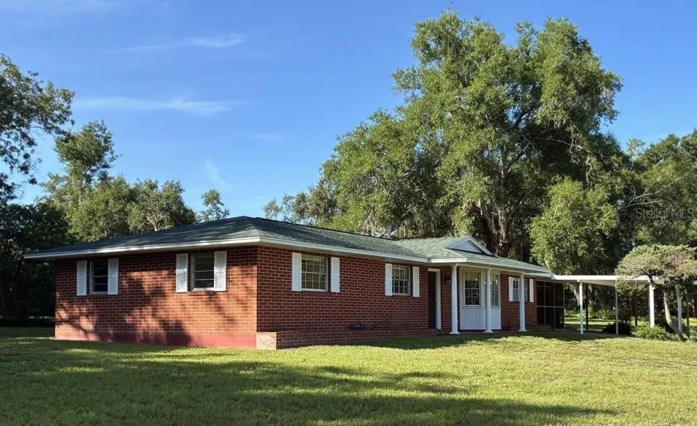 4926 MAGNOLIA RIDGE ROAD Fruitland Park, FL 34731