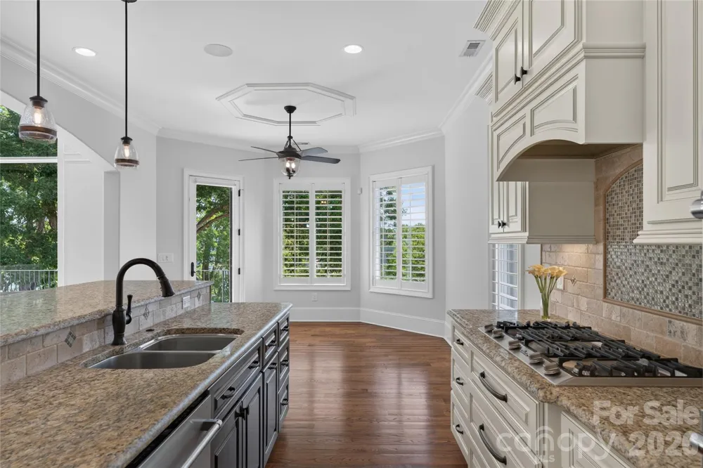 3225 Lake Pointe Drive Belmont, NC 28012