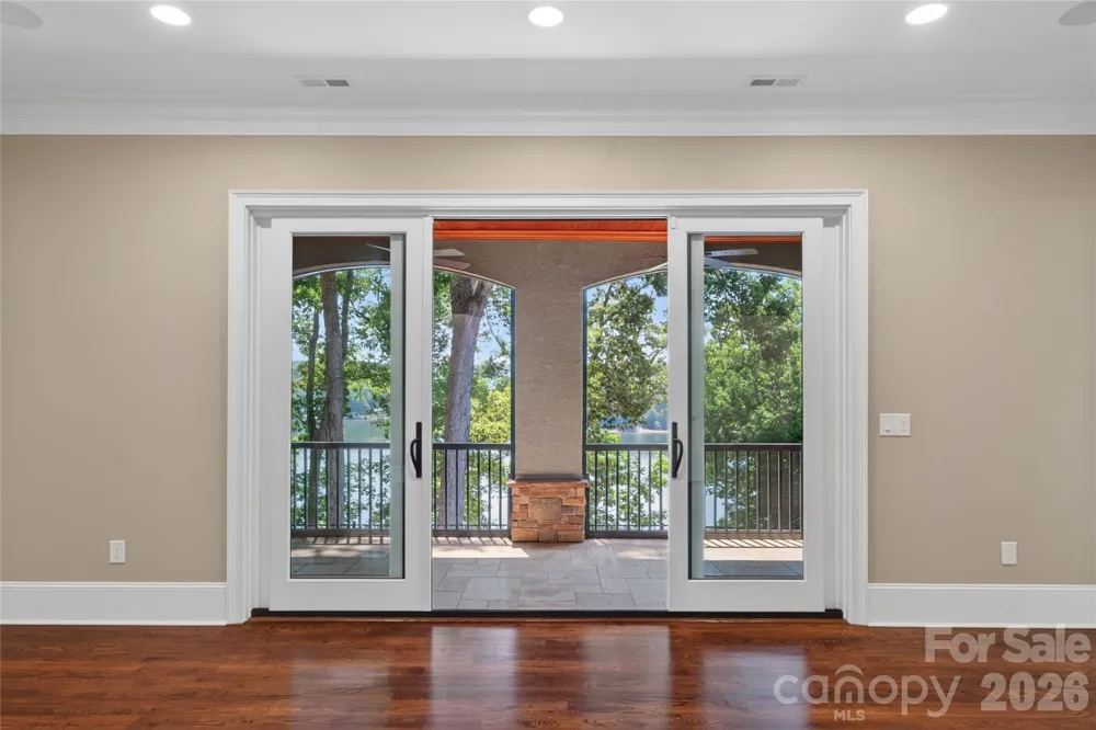 3225 Lake Pointe Drive Belmont, NC 28012