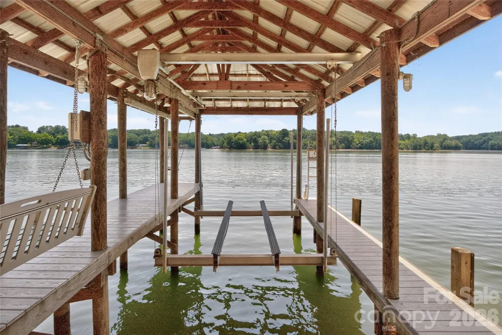 3225 Lake Pointe Drive Belmont, NC 28012