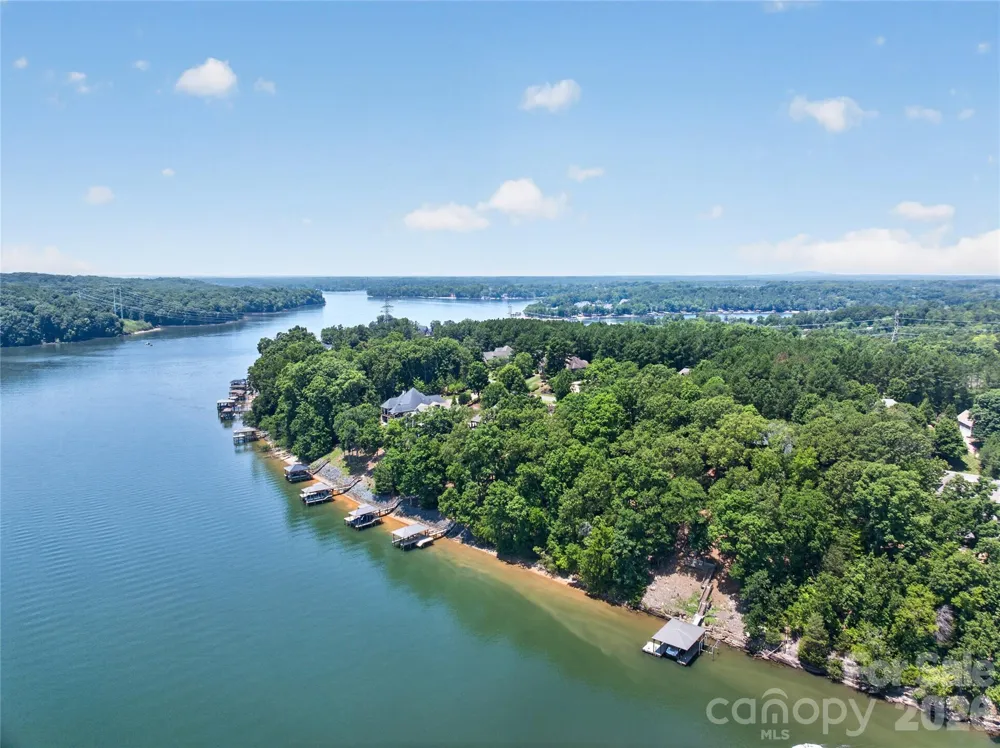 3225 Lake Pointe Drive Belmont, NC 28012