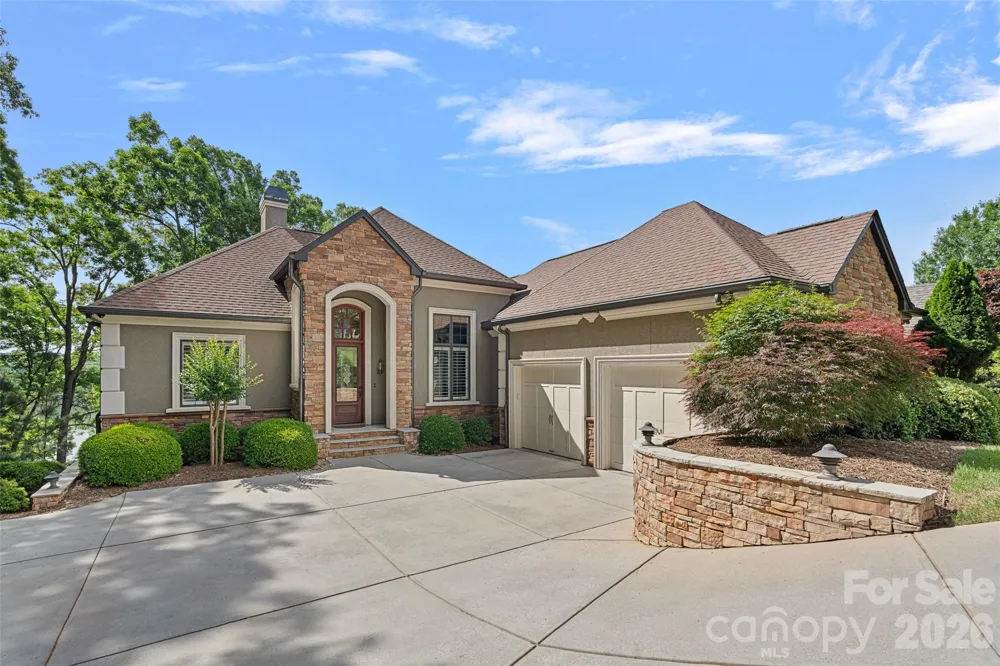 3225 Lake Pointe Drive Belmont, NC 28012