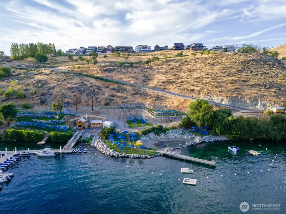 252 Porcupine Lane Chelan, WA 98816