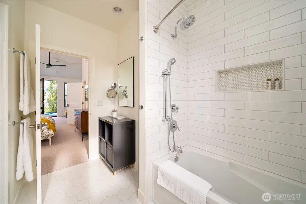 252 Porcupine Lane Chelan, WA 98816