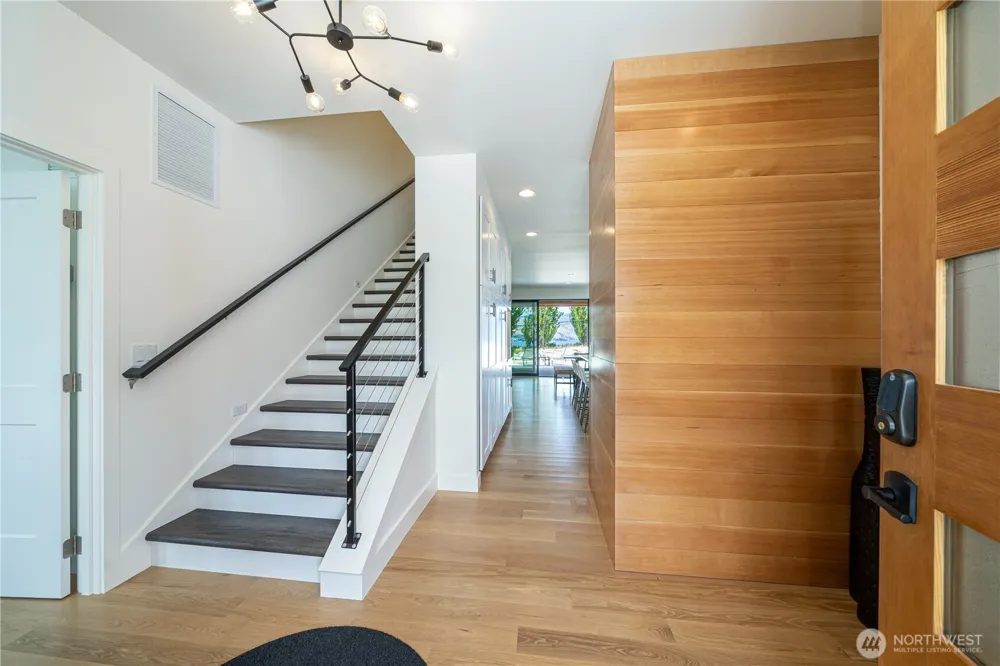 252 Porcupine Lane Chelan, WA 98816
