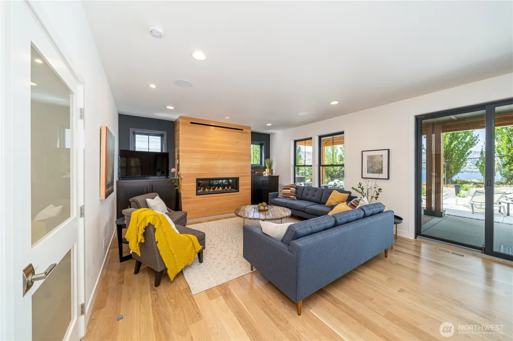 252 Porcupine Lane Chelan, WA 98816