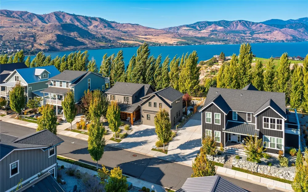 252 Porcupine Lane Chelan, WA 98816