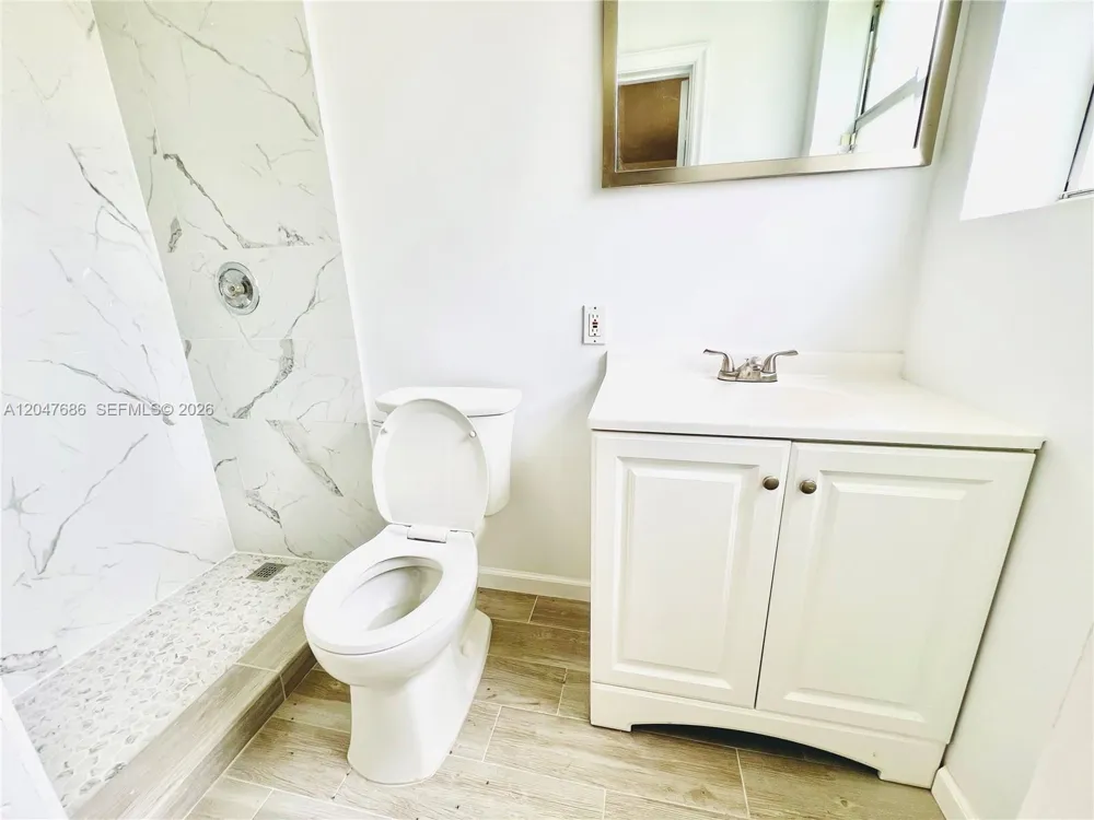 410 Pinecrest Dr #1 Miami Springs, FL 33166