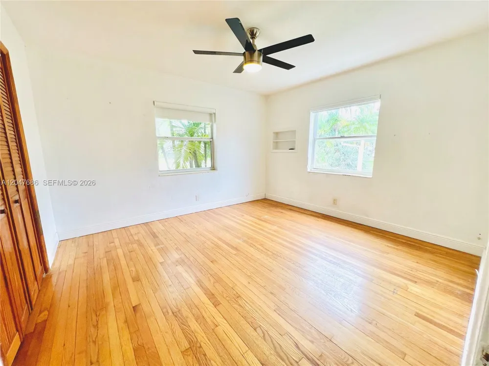 410 Pinecrest Dr #1 Miami Springs, FL 33166